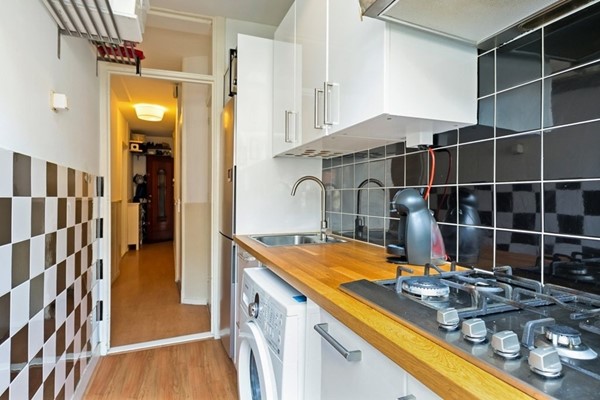 Medium property photo - Letlandsestraat 14B, 3028 ED Rotterdam